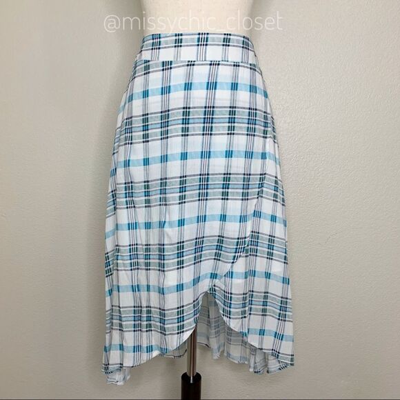 NWT a.n.a Size 6 Green Naples Stripe Faux Wrap Skirt - Picture 2 of 14